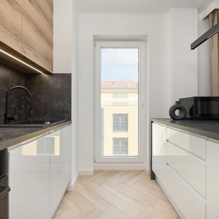 Elegancki Apartament Z Parkingiem Blisko Starego Miasta By Noclegi Renters วรอตซวาฟ ภายนอก รูปภาพ