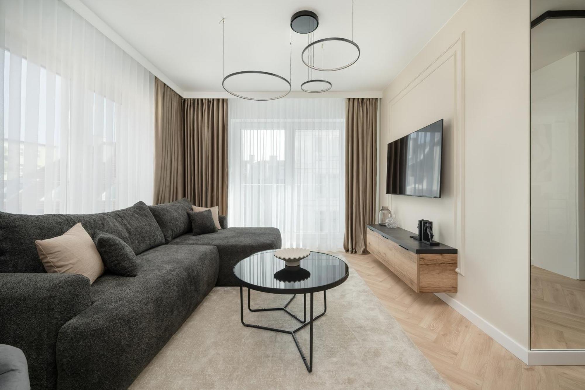 Elegancki Apartament Z Parkingiem Blisko Starego Miasta By Noclegi Renters วรอตซวาฟ ภายนอก รูปภาพ