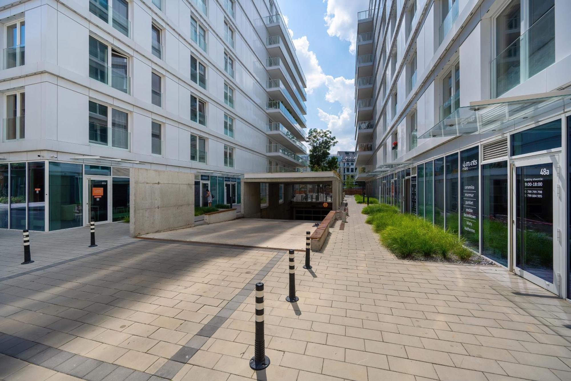 Elegancki Apartament Z Parkingiem Blisko Starego Miasta By Noclegi Renters วรอตซวาฟ ภายนอก รูปภาพ
