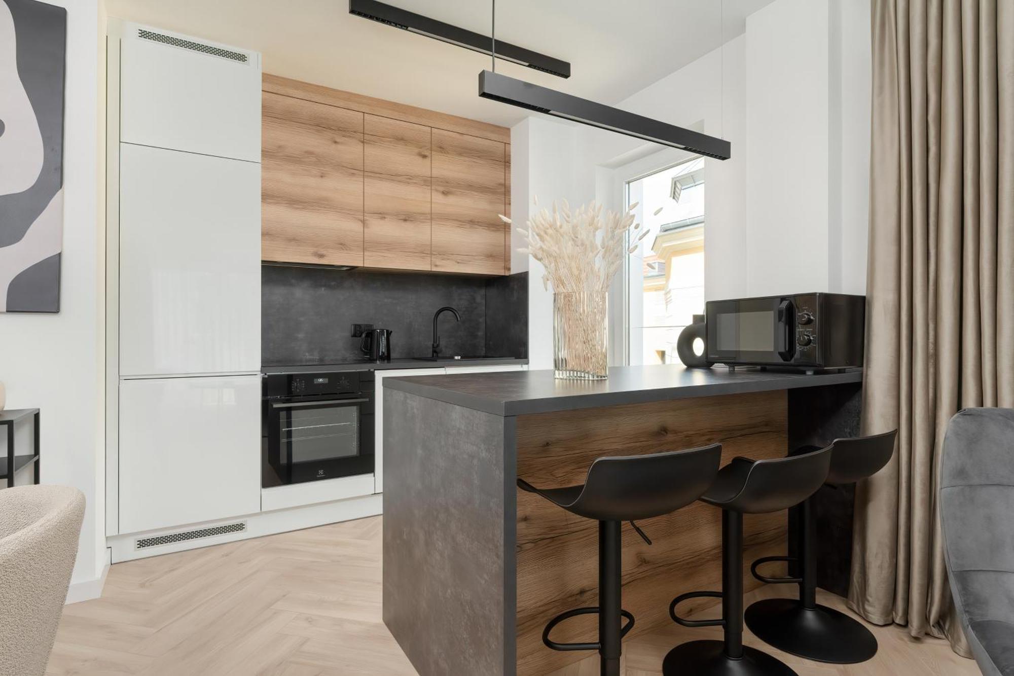 Elegancki Apartament Z Parkingiem Blisko Starego Miasta By Noclegi Renters วรอตซวาฟ ภายนอก รูปภาพ
